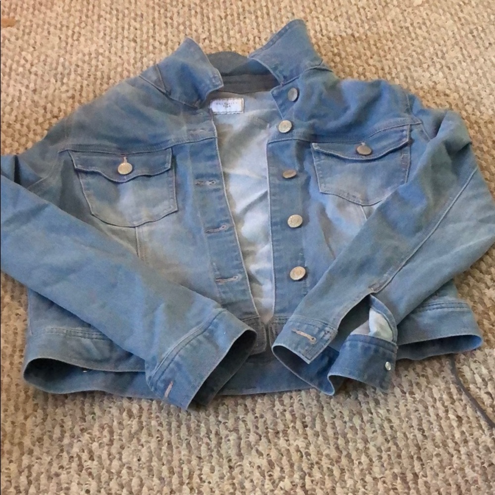 Size L Celebrity Pink stretchy denim jacket